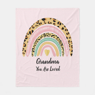 Jeder Name Oma Mutter, die Sie lieben Boho Rainbow Fleecedecke