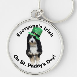 Jedermann ist irisch am St Paddy's Day niedlicher  Schlüsselanhänger