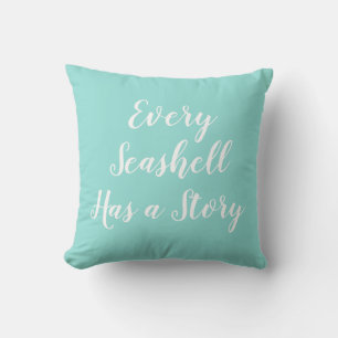Jedes Seashell verfügt über ein story Beach Throw  Kissen