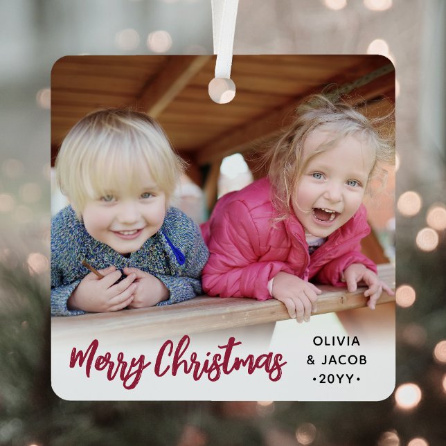 Jedes Text-2-Foto Trendy Pinsel Rotes Skript Ornament Aus Metall (Von Creator hochgeladen)