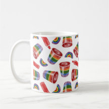 Jelly arc-en-ciel tire sur la tasse de café
