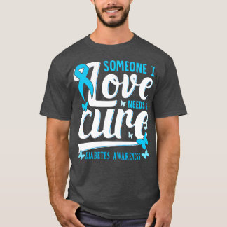 Jemand, der in der Liebe ist, braucht ein Heilmitt T-Shirt