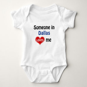 Jemand in Dallas Lieben mir Baby Strampler