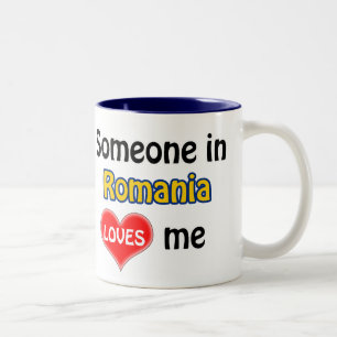 Jemand in Rumänien liebt mich Zweifarbige Tasse