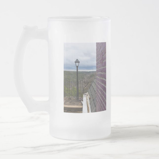 Jenseits des Halbmonds Mattglas Bierglas (Links)