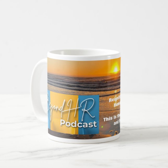 Jenseits von HR-Podcast-Tasse - Sunset Edition Kaffeetasse (Vorderseite Links)