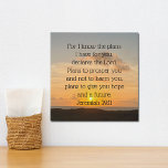 Jeremiah 29:11 Christlich Künstlicher Leinwanddruck<br><div class="desc">Denn ich kenne die Pläne, die ich für dich habe, erklärt der Herr. Pläne, Ihnen zu gedeihen und nicht Ihnen zu schaden, Pläne, Ihnen Hoffnung und eine Zukunft zu geben. Jeremiah 29:11 Bibelverse über ein schönes Ozean Sonnenaufgang Fotografie Geschenk. Dieser inspirierende Zitat-Imitat-Leinwand zeichnet sich durch ein aufregendes biblisches Zitat aus...</div>