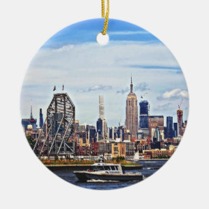Jersey City NJ - Polizeiboot neben Colgate-Uhr Keramik Ornament
