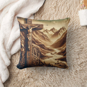 Jesus gekreuzigt in der Berglandschaft Kissen