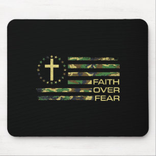 Jesus Glaube über Angst Kreuz Camo Amerikanische F Mousepad