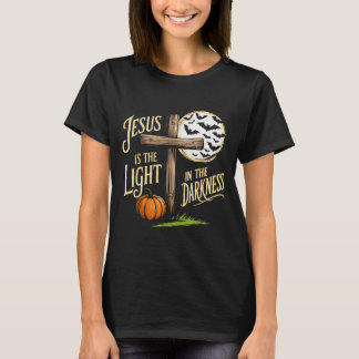Jesus ist das Licht in der Dunkelheit Christliches T-Shirt