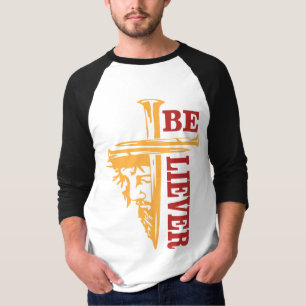 Jesus-Kreuz-Nagel-Design – Mächtiges Christentum T-Shirt