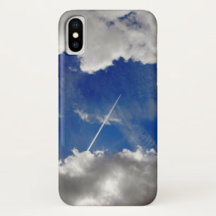 Jet-Flugzeug-Wege zwischen Wolken Case-Mate iPhone Hülle