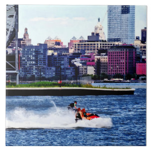 Jet-Ski-Fahren am Colgate Clock Fliese