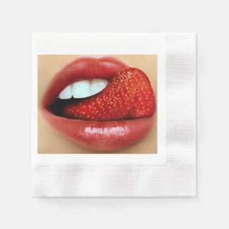 JETABLE UNE SERVIETTE SEXY POUR LES LÈVRES !