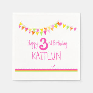 Jetables 3èmes serviettes de coutume d'anniversaire