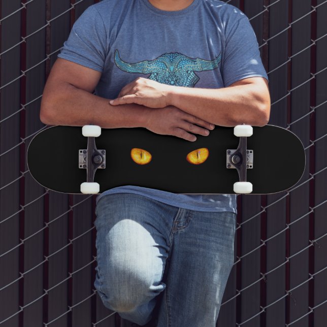 Jetzt sieht er dich schwarze Katze Skateboard (Außenbereich 3)
