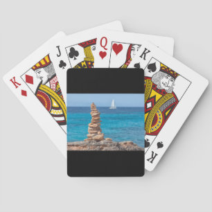 Jeu De Cartes Cairn à la mer Méditerranée