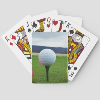 Jeu De Cartes Golf Ball sur un terrain de golf de montagne