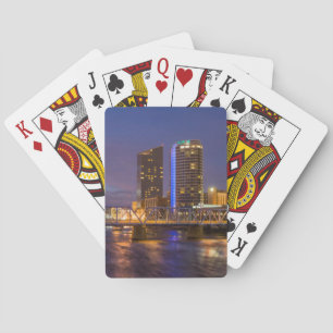 Jeu De Cartes Skyline À Dusk, Sur La Grande Rivière