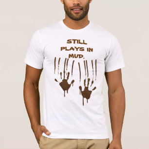 Jeux toujours dans le T-shirt américain de base