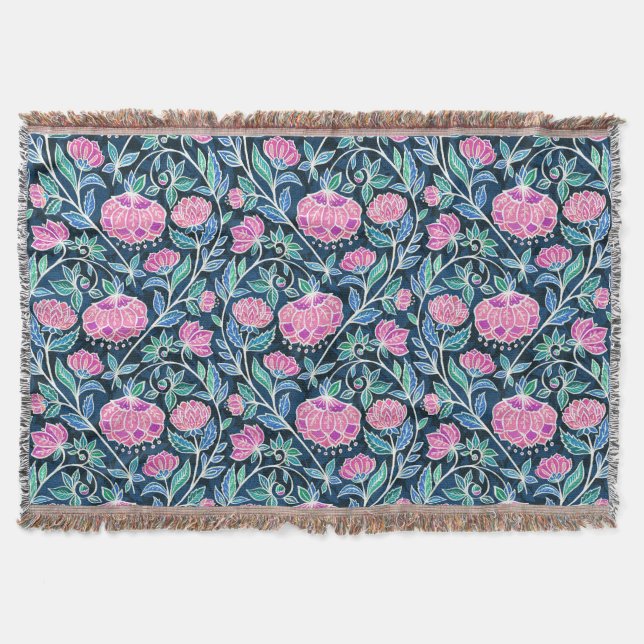 Jewel Toned Boho Chalk Chintz Floral Pattern Decke (Vorderseite)
