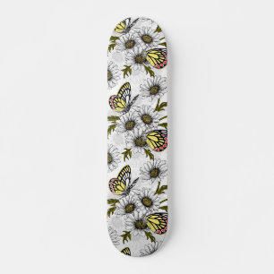 Jezebel-Schmetterlinge und weiße Blume Skateboard