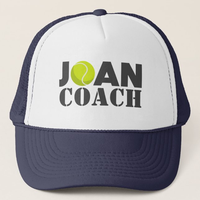 Joan Tennis Coach Trucker Hat Truckerkappe (Vorderseite)