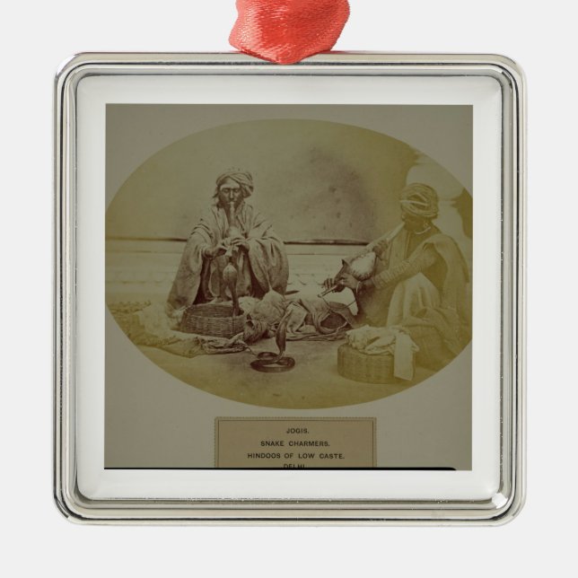 Jogis oder Schlangenbeschwörer, niedrige Silbernes Ornament (Vorne)