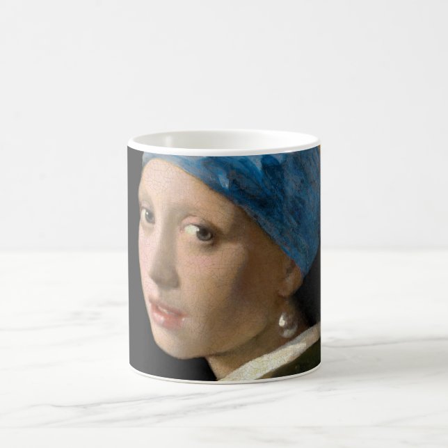 Johannes Vermeer - Mädchen mit Perlenohrring Kaffeetasse (Mittel)