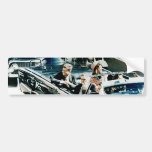 John F. Kennedy und Jackie in der Autokolonne Autoaufkleber