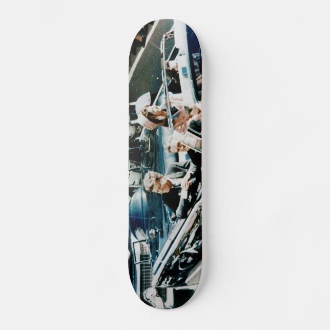 John F. Kennedy und Jackie in der Autokolonne Skateboard (Vorderseite)