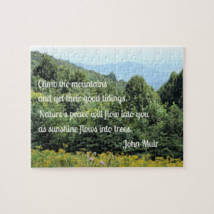 John Muir klettert über die Berge und holt ihr Gut