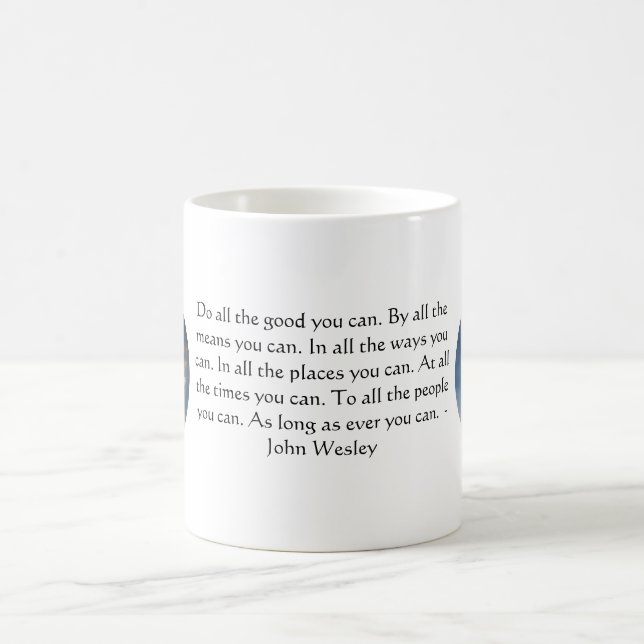John Wesley Living Zitat mit Wolken aus blauem Him Kaffeetasse (Mittel)