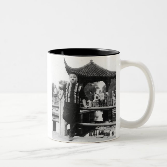 Johns Tasse (Rechts)