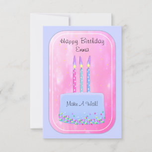 Joli gâteau d'anniversaire avec carte aux bougies