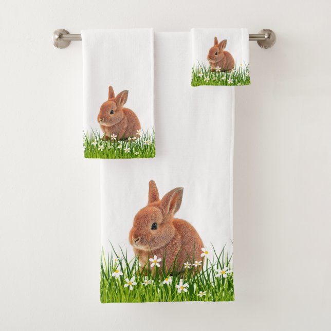 Joli lapin Brown & Fleurs en blanc (En situation)