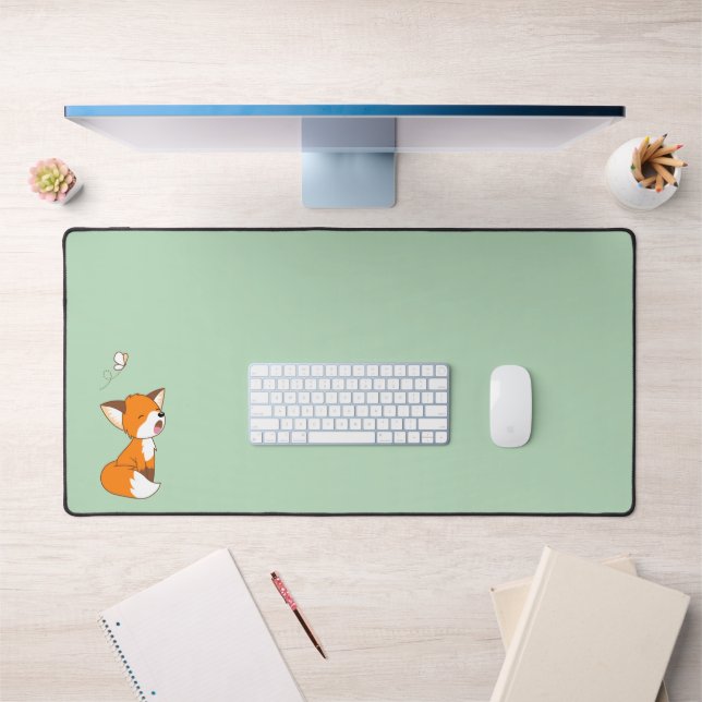 Joli petit renard doré sur vert (Bureau 1)