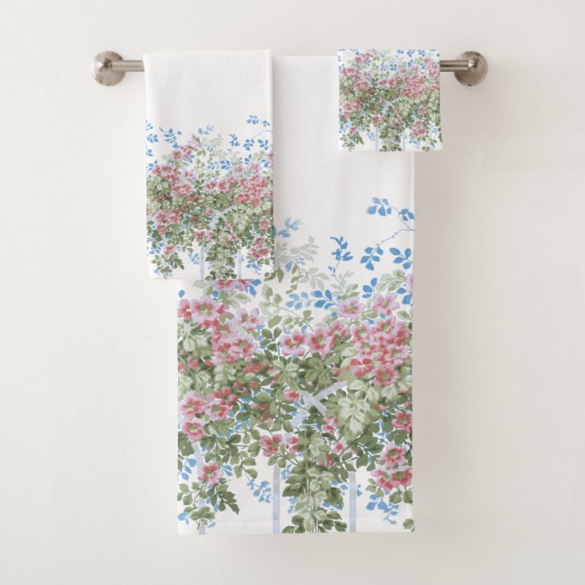Joli Roses sauvages roses et le feuillage sur Trel (En situation)