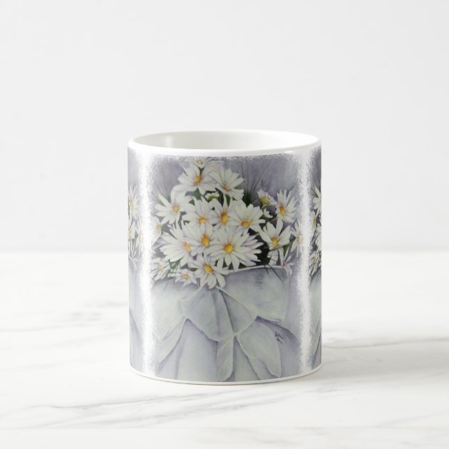 JOLIE BOUQUET DE DAISIES MUG CLASSIQUE (Centre)