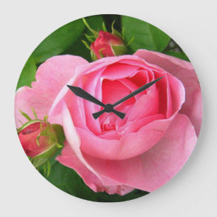 Jolie horloge rose rose