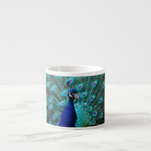 Jolie tasse de spécialité de paon