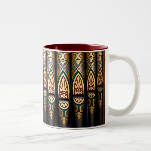 Jolie tasse de tuyaux d'organe (Droit)