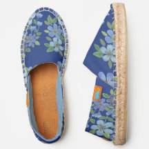 Jolies fleurs aquarelles sur fond bleu de roi