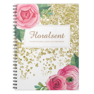 Jolis roses et carnet pour aquarelle de parties