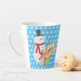 Jolly Snowman mit einem Weihnachtsgeschenk Milchtasse