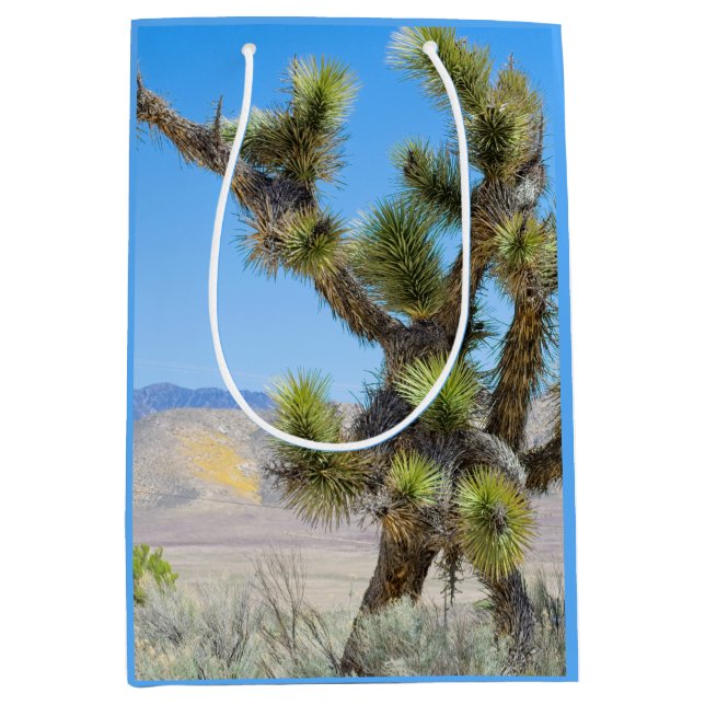 Joshua Tree in California Medium Gift Bag Mittlere Geschenktüte (Vorderseite)