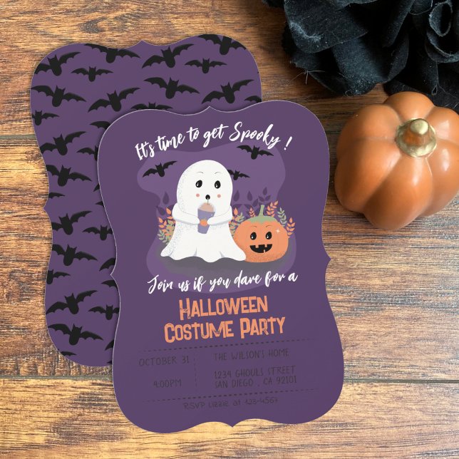 Jote Fantôme Halloween Costume fête Invitations po (Cute ghost kids Halloween costume party purple invitations .)