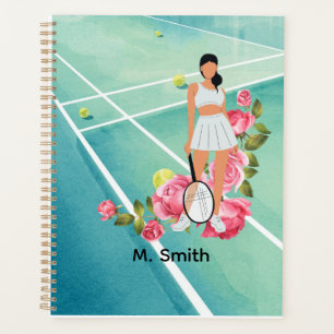 Joueuse de tennis avec des fleurs et une raquette