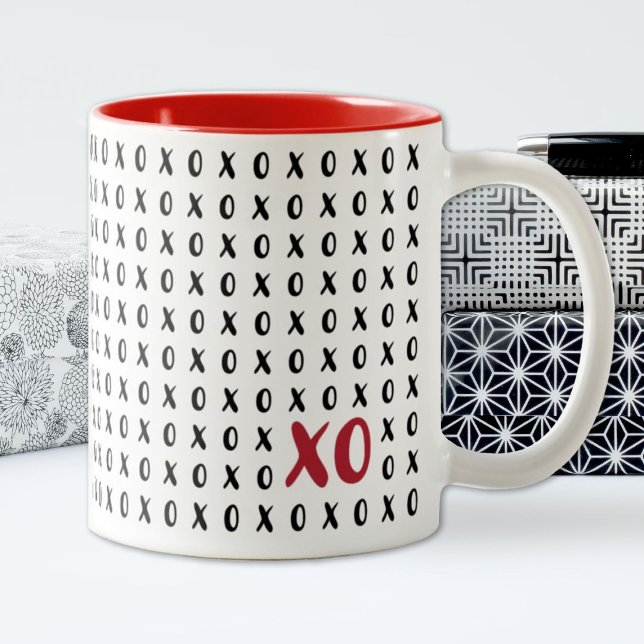 Jour de Valentines moderne Typographie Café tasse (A fun xo pattern Valentine's Day mug)